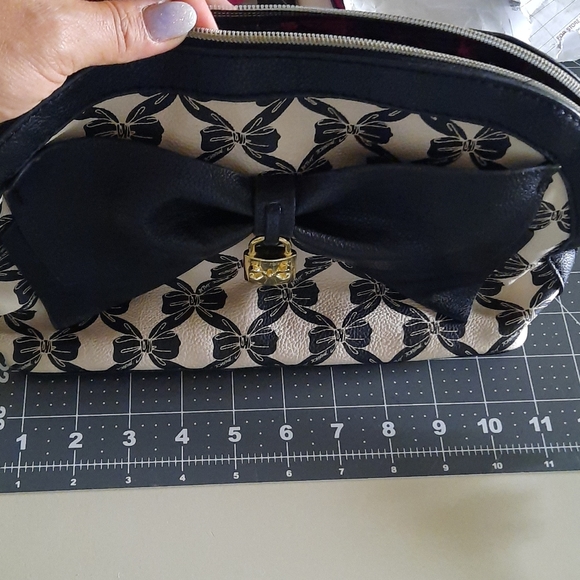 Betsey Johnson purse - Picture 12 of 14